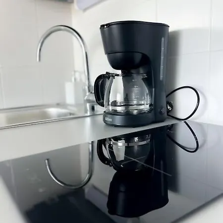 Apartment In With Free Parking *