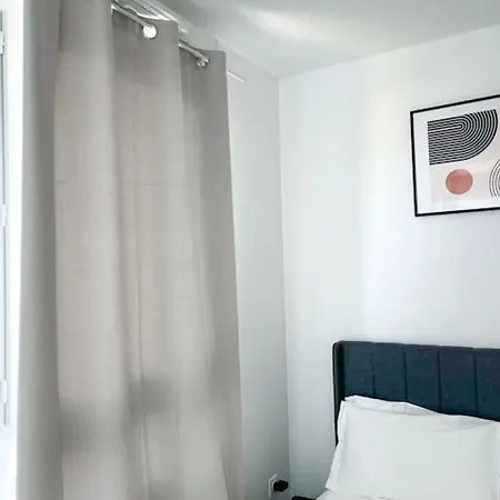 In With Free Parking *